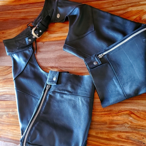 Harley Davidson Ladies Leather Chaps 24 to 32 Adjustable